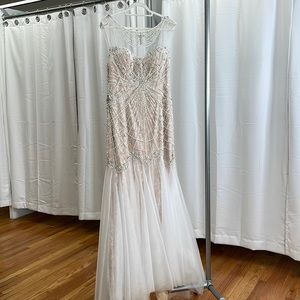 ABSOLUTELY GORGEOUS SHERRI HILL! Details on this are top notch!